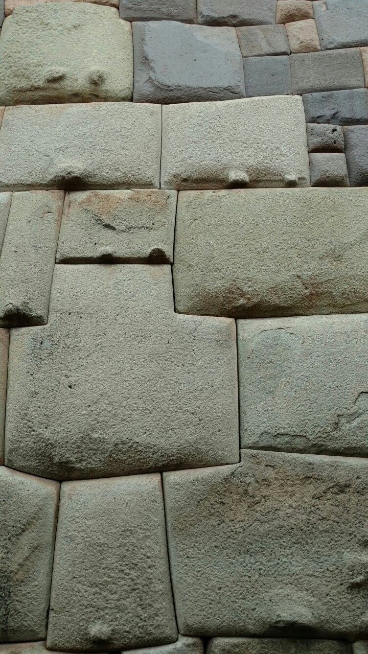 Có thể là hình ảnh về Saqsaywaman