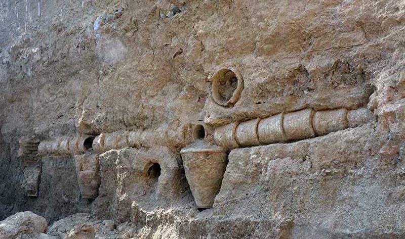 Historical Iranian sites and people: Burnt City
